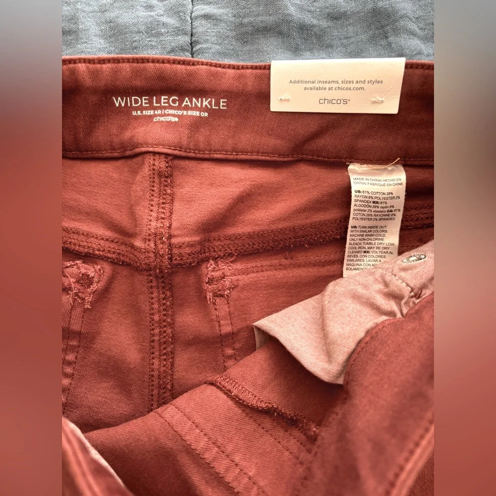 Chico’s Pull-On Wide Leg Ankle Jeans NWT Size 4 US Color Rust - Picture 8 of 11
